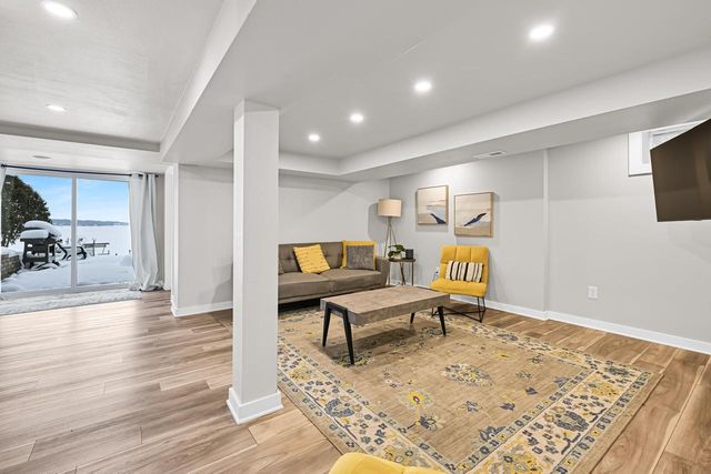 2201 Lakeshore DRIVE, Kansasville, WI 53139