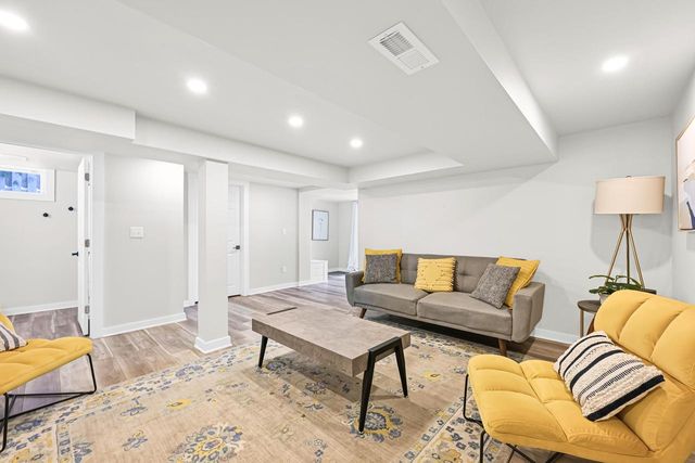 2201 Lakeshore DRIVE, Kansasville, WI 53139