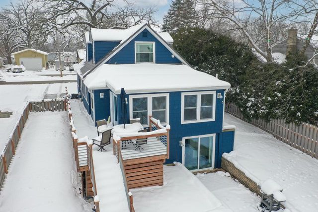 2201 Lakeshore DRIVE, Kansasville, WI 53139