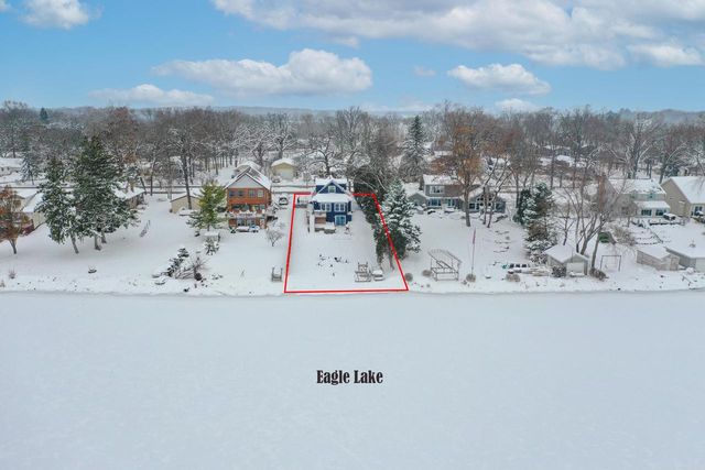 2201 Lakeshore DRIVE, Kansasville, WI 53139