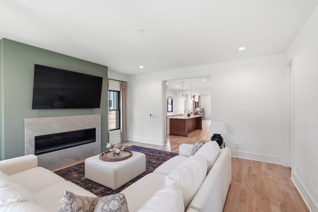 1118 Douglas Ave, Nashville, TN 37206