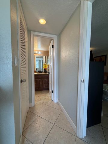 8970 S Hollybrook Boulevard 207, Pembroke Pines, FL 33025