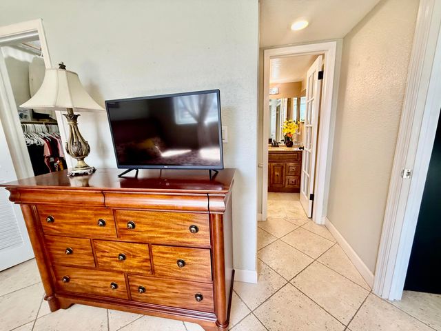 8970 S Hollybrook Boulevard 207, Pembroke Pines, FL 33025