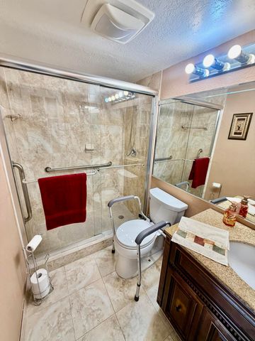8970 S Hollybrook Boulevard 207, Pembroke Pines, FL 33025