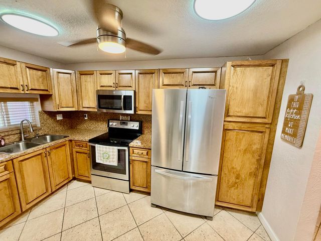 8970 S Hollybrook Boulevard 207, Pembroke Pines, FL 33025