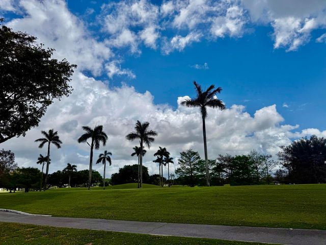 8970 S Hollybrook Boulevard 207, Pembroke Pines, FL 33025