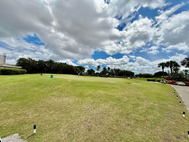 8970 S Hollybrook Boulevard 207, Pembroke Pines, FL 33025