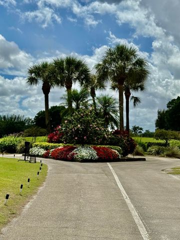 8970 S Hollybrook Boulevard 207, Pembroke Pines, FL 33025