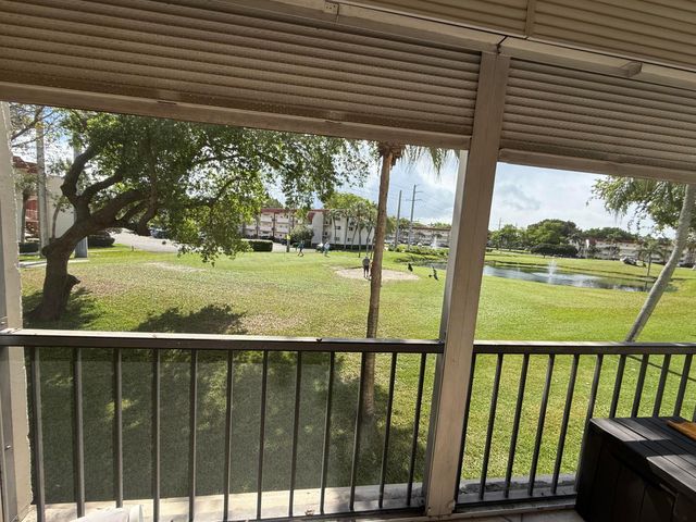 8970 S Hollybrook Boulevard 207, Pembroke Pines, FL 33025