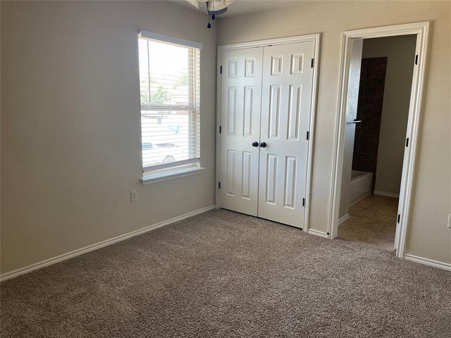 366 JOANNE Loop Unit B, Buda, TX 78610