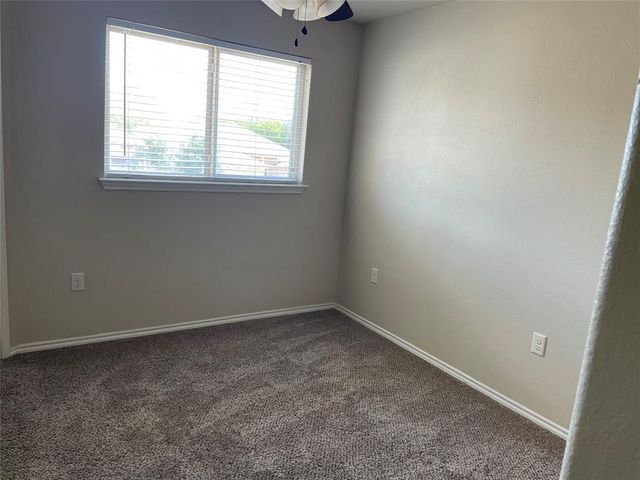 366 JOANNE Loop Unit B, Buda, TX 78610