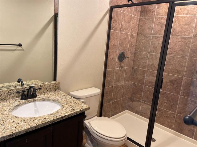 366 JOANNE Loop Unit B, Buda, TX 78610