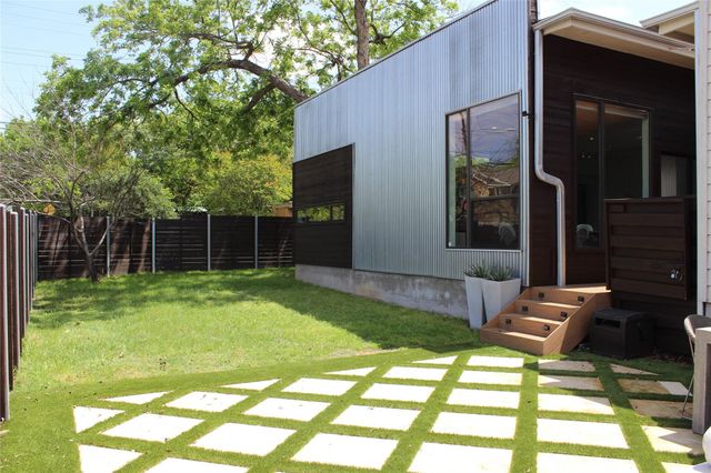 3700 Garden Villa LN 1, Austin, TX 78704