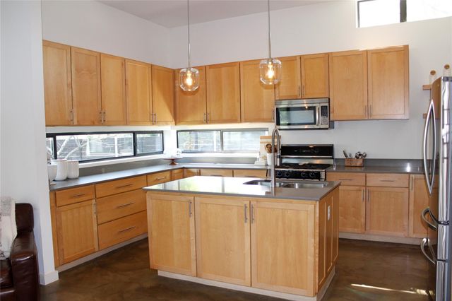 3700 Garden Villa LN 1, Austin, TX 78704