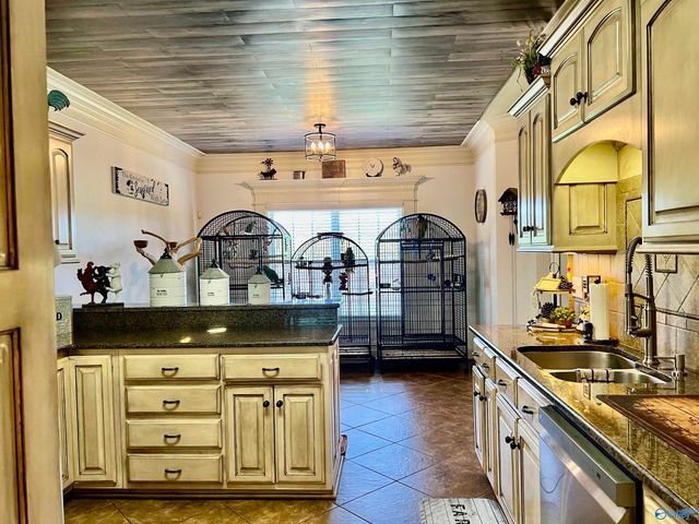 94 Owensby Way, Trinity, AL 35673