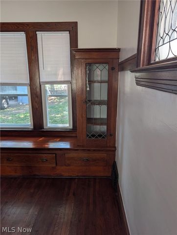 4225 Memphis Avenue, Cleveland, OH 44109