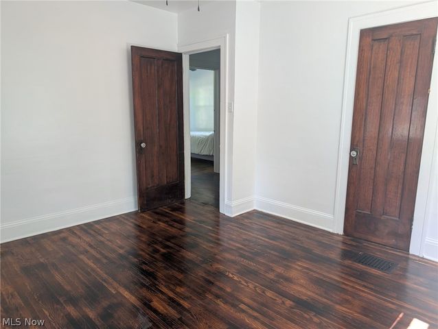 4225 Memphis Avenue, Cleveland, OH 44109