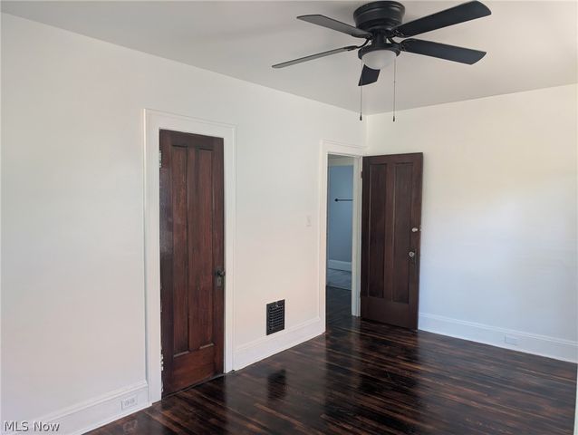 4225 Memphis Avenue, Cleveland, OH 44109