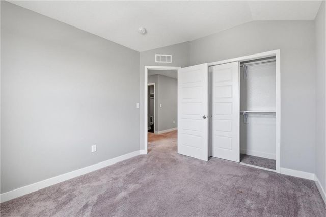 2113 SW Rutherford Drive, Lee's Summit, MO 64082