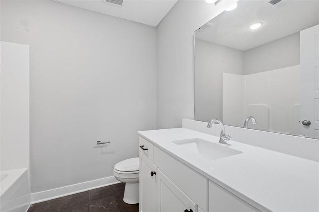 2113 SW Rutherford Drive, Lee's Summit, MO 64082