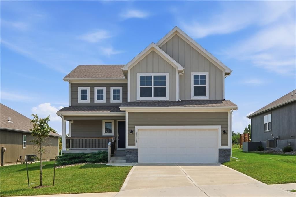 2113 SW Rutherford Drive, Lee's Summit, MO 64082