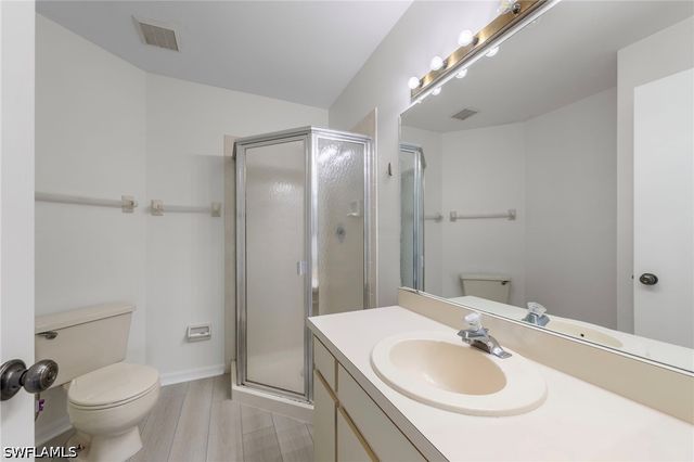 9265 Lake Park DR 201, Fort Myers, FL 33919