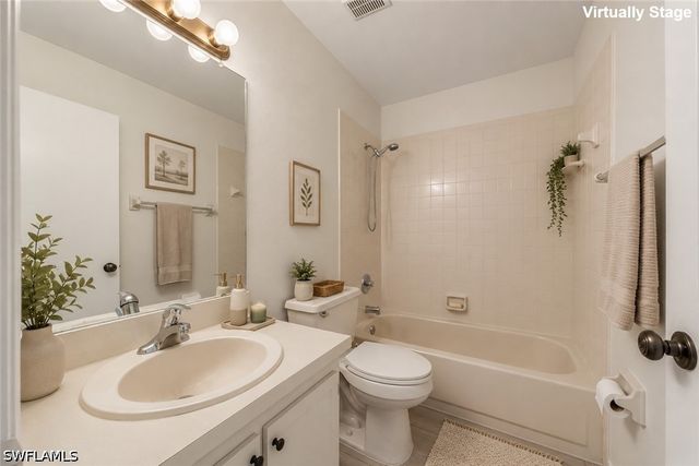 9265 Lake Park DR 201, Fort Myers, FL 33919