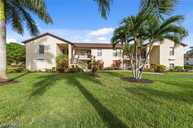9265 Lake Park DR 201, Fort Myers, FL 33919