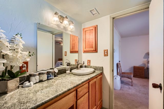 511 Towne House Lane, Richardson, TX 75081