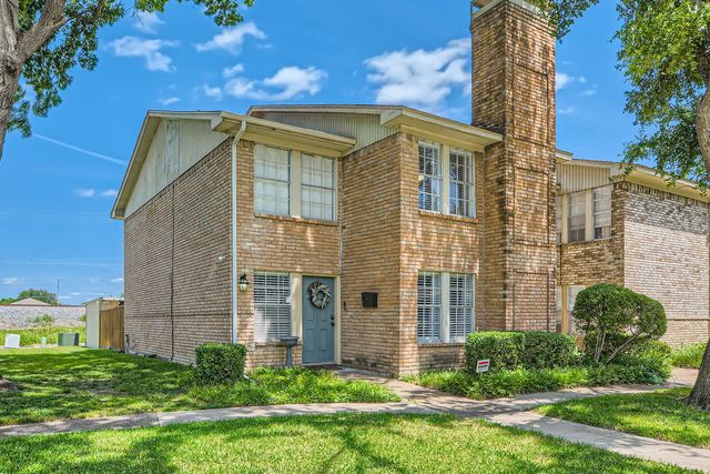 511 Towne House Lane, Richardson, TX 75081