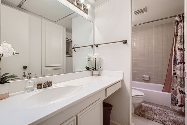 511 Towne House Lane, Richardson, TX 75081