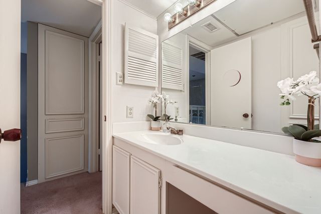 511 Towne House Lane, Richardson, TX 75081