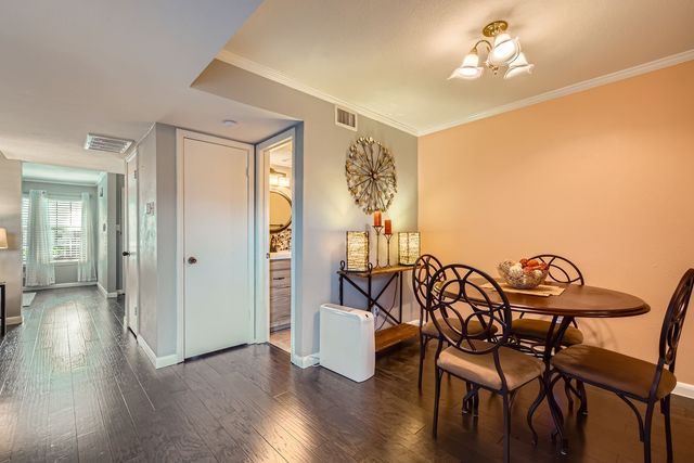 511 Towne House Lane, Richardson, TX 75081
