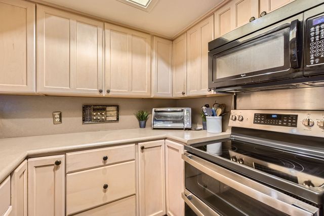 511 Towne House Lane, Richardson, TX 75081