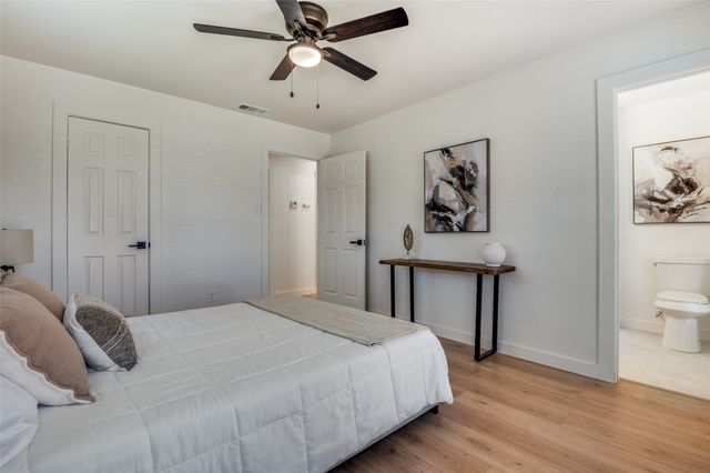 346 E Davis Circle, Duncanville, TX 75116