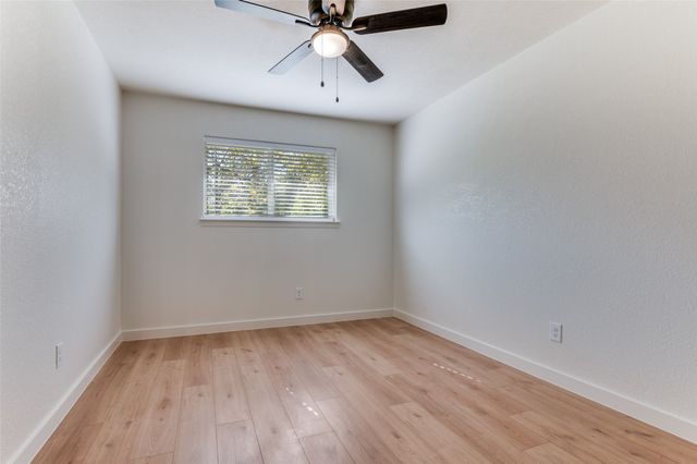 346 E Davis Circle, Duncanville, TX 75116