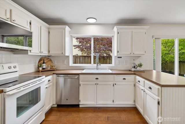 2502 112th Drive NE, Lake Stevens, WA 98258