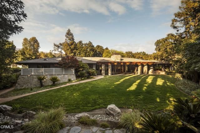 921 Chapea Road, Pasadena, CA 91107