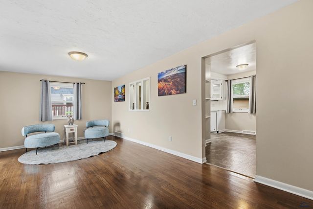 4586 WENTWORTH DR, Rapid City, SD 57702