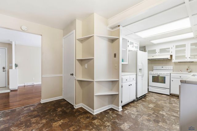 4586 WENTWORTH DR, Rapid City, SD 57702
