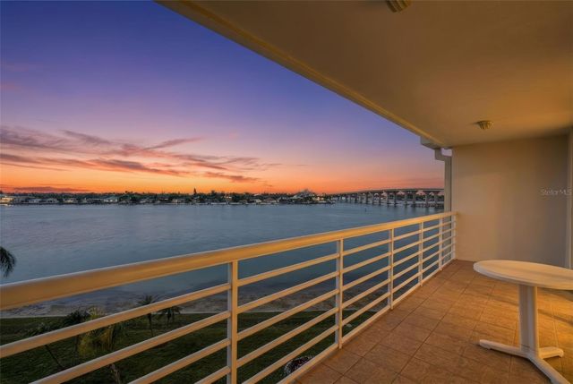 6001 BAHIA DEL MAR CIRCLE 529, St Petersburg, FL 33715