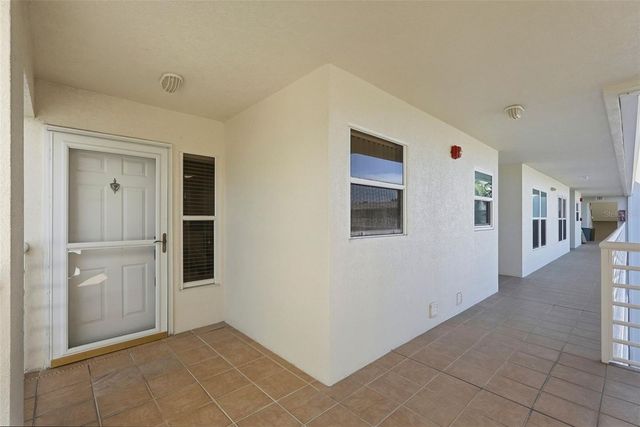 6001 BAHIA DEL MAR CIRCLE 529, St Petersburg, FL 33715