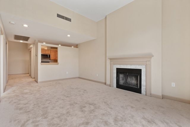 550 Washington St 107, Braintree, MA 02184