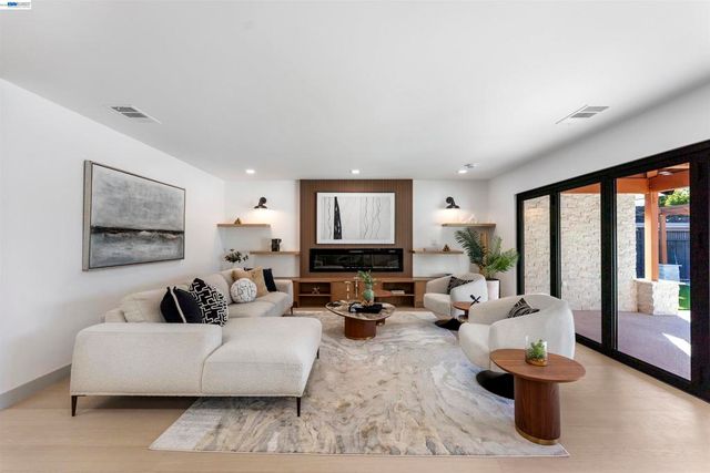 1131 Ruth Drive, San Jose, CA 95125