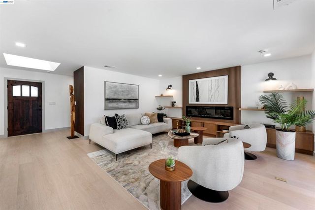 1131 Ruth Drive, San Jose, CA 95125