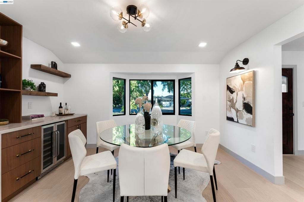 Image 16 of property listing at 1131 Ruth Drive, San Jose, CA 95125