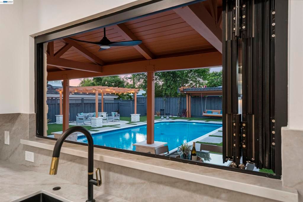 Image 38 of property listing at 1131 Ruth Drive, San Jose, CA 95125