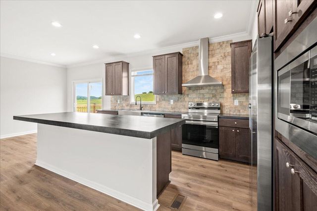 505 Sam Black Road, London, KY 40741