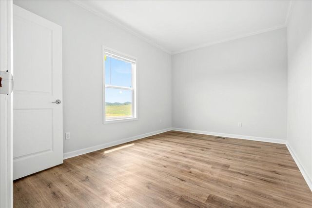 505 Sam Black Road, London, KY 40741