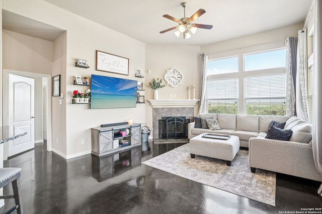 379 Primrose, New Braunfels, TX 78132